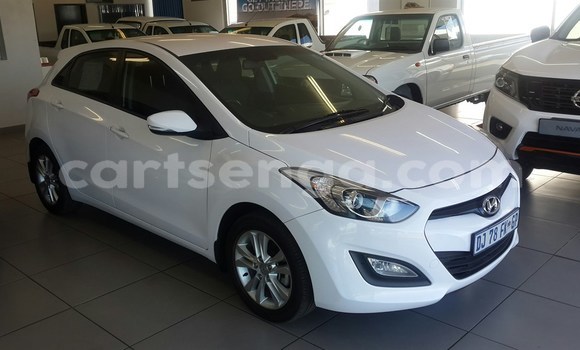 Acheter Occasion Voiture Hyundai i30 Blanc à Ezulwini, Hhohho Acheter Occasion Voiture Hyundai i30 Blanc à Ezulwini, Hhohho