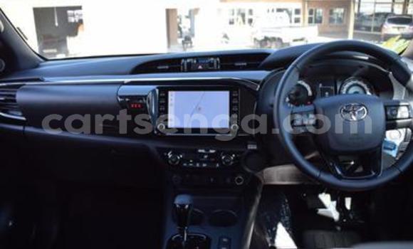 Acheter Occasion Voiture Toyota Hilux Blanc à Bulembu, Hhohho Acheter Occasion Voiture Toyota Hilux Blanc à Bulembu, Hhohho