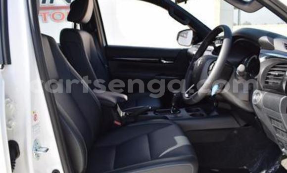 Acheter Occasion Voiture Toyota Hilux Blanc à Bulembu, Hhohho Acheter Occasion Voiture Toyota Hilux Blanc à Bulembu, Hhohho