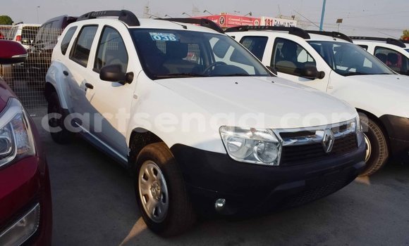 Buy Import Renault Duster White Car in Import - Dubai in Hhohho Buy Import Renault Duster White Car in Import - Dubai in Hhohho