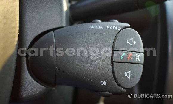 Acheter Import Voiture Renault Duster Blanc à Import - Dubai, Hhohho Acheter Import Voiture Renault Duster Blanc à Import - Dubai, Hhohho