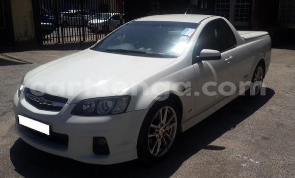 Buy Used Chevrolet Lumina White Car in Ezulwini in Hhohho Buy Used Chevrolet Lumina White Car in Ezulwini in Hhohho