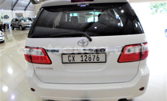 Acheter Occasion Voiture Toyota Fortuner Blanc à Ezulwini, Hhohho Acheter Occasion Voiture Toyota Fortuner Blanc à Ezulwini, Hhohho