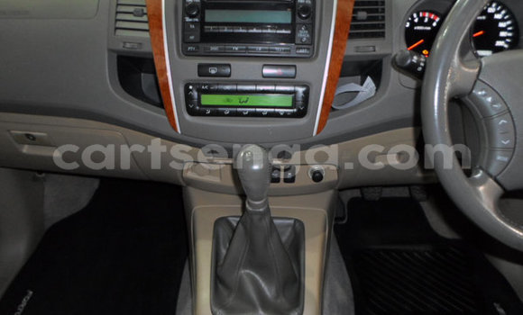 Acheter Occasion Voiture Toyota Fortuner Blanc à Ezulwini, Hhohho Acheter Occasion Voiture Toyota Fortuner Blanc à Ezulwini, Hhohho