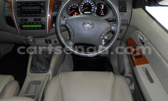 Acheter Occasion Voiture Toyota Fortuner Blanc à Ezulwini, Hhohho Acheter Occasion Voiture Toyota Fortuner Blanc à Ezulwini, Hhohho