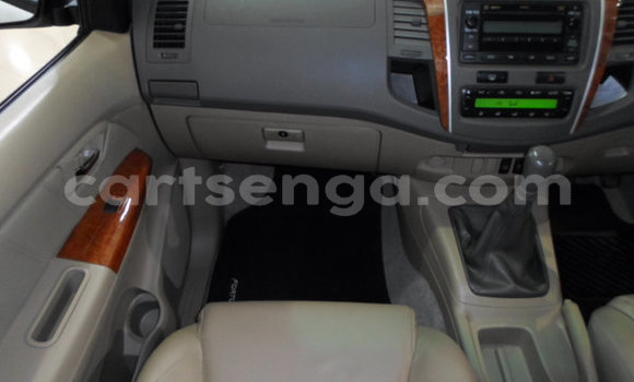 Acheter Occasion Voiture Toyota Fortuner Blanc à Ezulwini, Hhohho Acheter Occasion Voiture Toyota Fortuner Blanc à Ezulwini, Hhohho