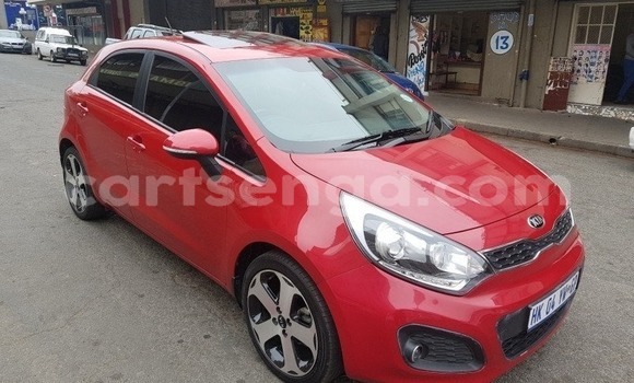 Nunua Ilio tumika Kia Rio Red Gari ndani ya Ezulwini nchini Hhohho Nunua Ilio tumika Kia Rio Red Gari ndani ya Ezulwini nchini Hhohho