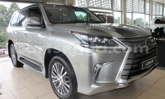 Acheter Occasion Voiture Lexus LX 570 Gris à Hlatikulu, Shiselweni District Acheter Occasion Voiture Lexus LX 570 Gris à Hlatikulu, Shiselweni District