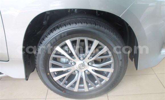 Acheter Occasion Voiture Lexus LX 570 Gris à Hlatikulu, Shiselweni District Acheter Occasion Voiture Lexus LX 570 Gris à Hlatikulu, Shiselweni District