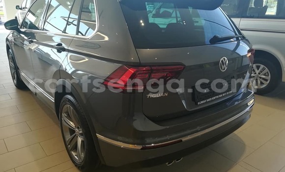 Acheter Occasion Voiture Volkswagen Tiguan Gris à Bulembu, Hhohho Acheter Occasion Voiture Volkswagen Tiguan Gris à Bulembu, Hhohho