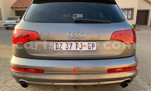 Nunua Ilio tumika Audi Q7 Silver Gari ndani ya Hluti nchini Wilaya ya Shiselweni Nunua Ilio tumika Audi Q7 Silver Gari ndani ya Hluti nchini Wilaya ya Shiselweni