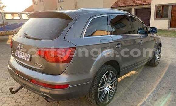 Nunua Ilio tumika Audi Q7 Silver Gari ndani ya Hluti nchini Wilaya ya Shiselweni Nunua Ilio tumika Audi Q7 Silver Gari ndani ya Hluti nchini Wilaya ya Shiselweni
