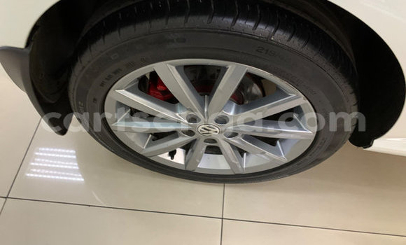 Acheter Occasion Voiture Volkswagen Polo Blanc à Ezulwini, Hhohho Acheter Occasion Voiture Volkswagen Polo Blanc à Ezulwini, Hhohho