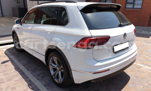 Acheter Occasion Voiture Volkswagen Tiguan Blanc à Ezulwini, Hhohho Acheter Occasion Voiture Volkswagen Tiguan Blanc à Ezulwini, Hhohho