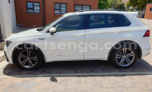 Acheter Occasion Voiture Volkswagen Tiguan Blanc à Ezulwini, Hhohho Acheter Occasion Voiture Volkswagen Tiguan Blanc à Ezulwini, Hhohho