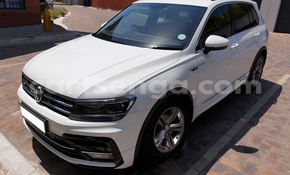 Acheter Occasion Voiture Volkswagen Tiguan Blanc à Ezulwini, Hhohho Acheter Occasion Voiture Volkswagen Tiguan Blanc à Ezulwini, Hhohho