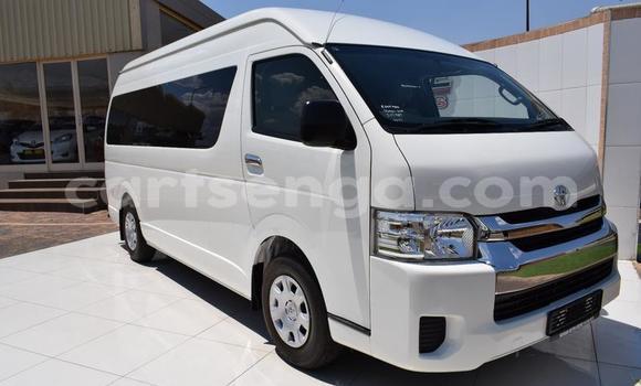 Buy Used Toyota T100 White Car in Ezulwini in Hhohho Buy Used Toyota T100 White Car in Ezulwini in Hhohho