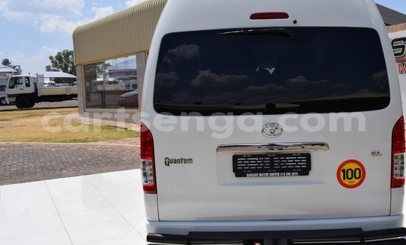 Buy Used Toyota T100 White Car in Ezulwini in Hhohho Buy Used Toyota T100 White Car in Ezulwini in Hhohho