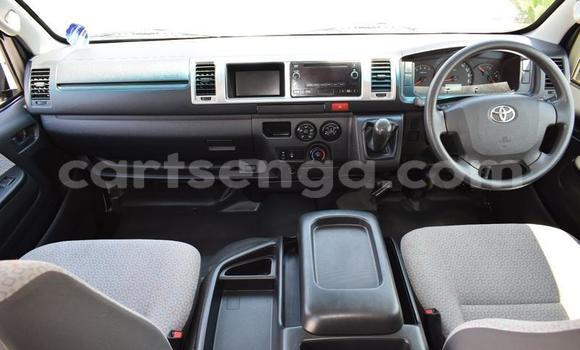 Buy Used Toyota T100 White Car in Ezulwini in Hhohho Buy Used Toyota T100 White Car in Ezulwini in Hhohho