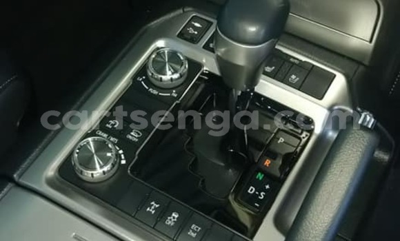 Acheter Occasion Voiture Toyota Land Cruiser Prado Beige à Bulembu, Hhohho Acheter Occasion Voiture Toyota Land Cruiser Prado Beige à Bulembu, Hhohho