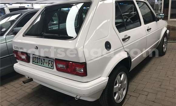 Nunua Ilio tumika Volkswagen Golf White Gari ndani ya Ezulwini nchini Hhohho Nunua Ilio tumika Volkswagen Golf White Gari ndani ya Ezulwini nchini Hhohho
