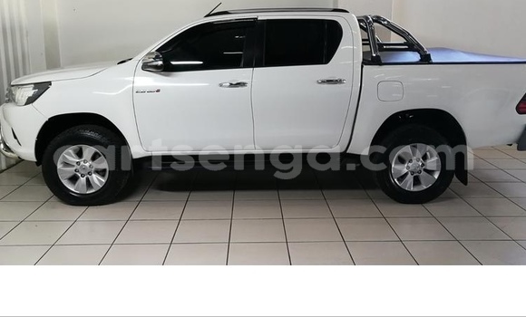 Buy Used Toyota Hilux White Car in Big Bend in Lubombo District Buy Used Toyota Hilux White Car in Big Bend in Lubombo District