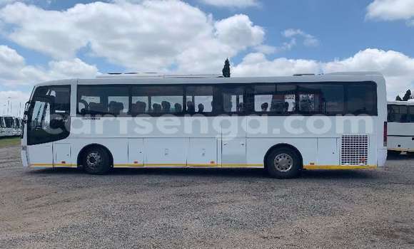 Nunua Ilio tumika Mercedes‒Benz 1120 White Lori ndani ya Mbabane nchini Manzini Nunua Ilio tumika Mercedes‒Benz 1120 White Lori ndani ya Mbabane nchini Manzini