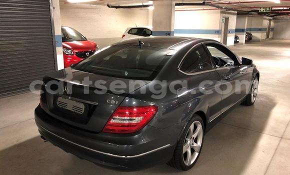 Acheter Occasion Voiture Mercedes‒Benz C–Class Noir à Manzini, Manzini Acheter Occasion Voiture Mercedes‒Benz C–Class Noir à Manzini, Manzini