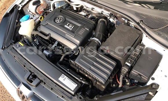 Buy Used Volkswagen Golf R White Car in Mbabane in Manzini Buy Used Volkswagen Golf R White Car in Mbabane in Manzini