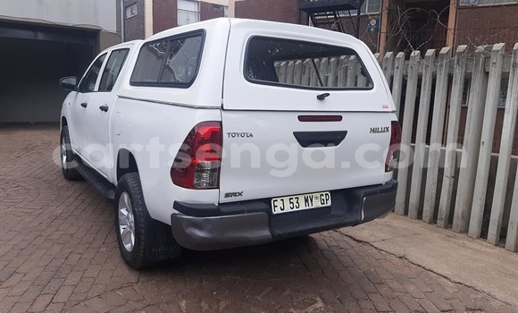 Buy Used Toyota Hilux White Car in Big Bend in Lubombo Buy Used Toyota Hilux White Car in Big Bend in Lubombo