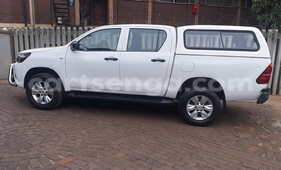 Buy Used Toyota Hilux White Car in Big Bend in Lubombo Buy Used Toyota Hilux White Car in Big Bend in Lubombo