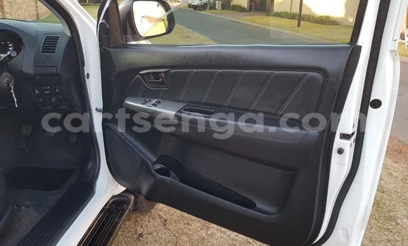 Buy Used Toyota Hilux White Car in Big Bend in Lubombo Buy Used Toyota Hilux White Car in Big Bend in Lubombo