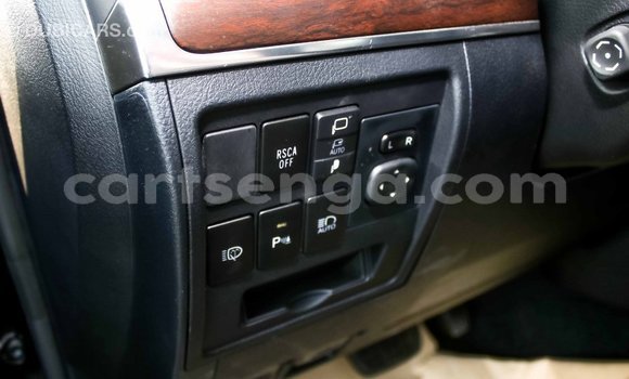Nunua Imported Toyota Land Cruiser Black Gari ndani ya Import - Dubai nchini Hhohho Nunua Imported Toyota Land Cruiser Black Gari ndani ya Import - Dubai nchini Hhohho