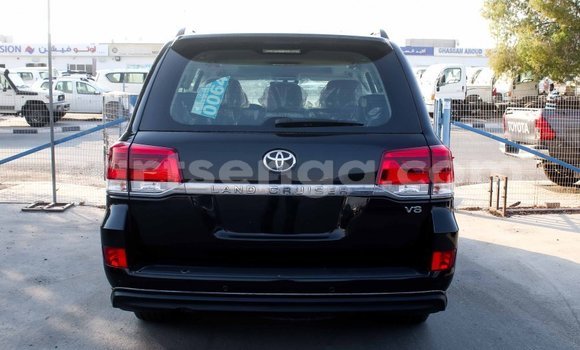 Nunua Imported Toyota Land Cruiser Black Gari ndani ya Import - Dubai nchini Hhohho Nunua Imported Toyota Land Cruiser Black Gari ndani ya Import - Dubai nchini Hhohho