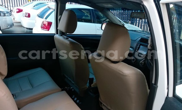 Buy Used Toyota Avanza White Car in Big Bend in Lubombo District Buy Used Toyota Avanza White Car in Big Bend in Lubombo District