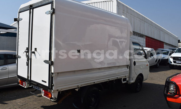 Buy Used Hyundai Dynasty White Car in Big Bend in Lubombo District Buy Used Hyundai Dynasty White Car in Big Bend in Lubombo District