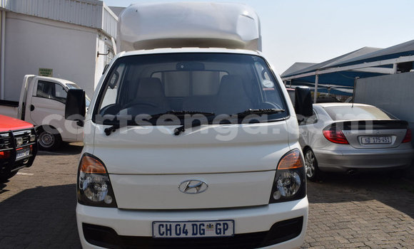 Buy Used Hyundai Dynasty White Car in Big Bend in Lubombo District Buy Used Hyundai Dynasty White Car in Big Bend in Lubombo District