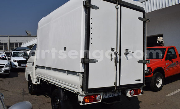 Buy Used Hyundai Dynasty White Car in Big Bend in Lubombo District Buy Used Hyundai Dynasty White Car in Big Bend in Lubombo District