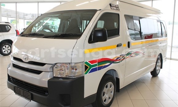 Buy Used Toyota Hiace White Car in Big Bend in Lubombo Buy Used Toyota Hiace White Car in Big Bend in Lubombo