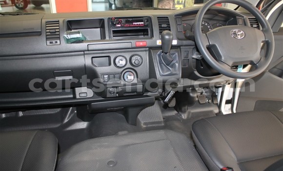 Buy Used Toyota Hiace White Car in Big Bend in Lubombo Buy Used Toyota Hiace White Car in Big Bend in Lubombo