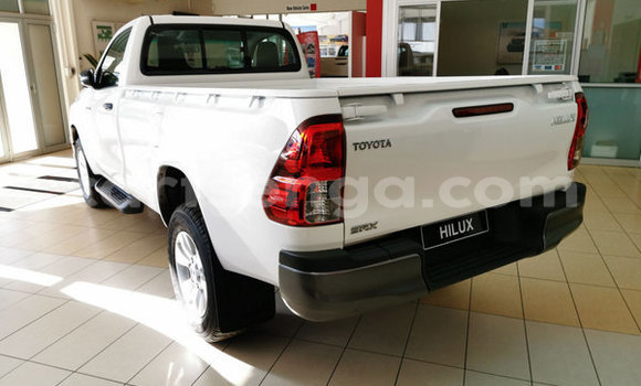 Nunua Ilio tumika Toyota Hilux White Gari ndani ya Bulembu nchini Hhohho Nunua Ilio tumika Toyota Hilux White Gari ndani ya Bulembu nchini Hhohho