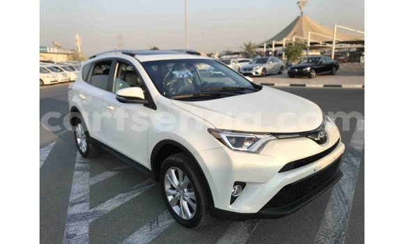 Buy Import Toyota 4Runner White Car in Import - Dubai in Hhohho Buy Import Toyota 4Runner White Car in Import - Dubai in Hhohho