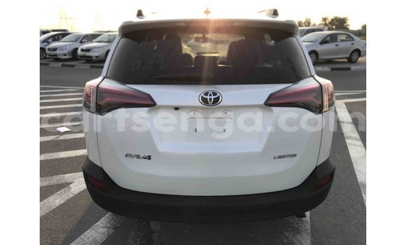 Buy Import Toyota 4Runner White Car in Import - Dubai in Hhohho Buy Import Toyota 4Runner White Car in Import - Dubai in Hhohho