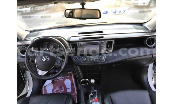 Buy Import Toyota 4Runner White Car in Import - Dubai in Hhohho Buy Import Toyota 4Runner White Car in Import - Dubai in Hhohho