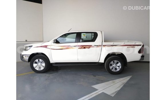 Buy Import Toyota Hilux White Car in Import - Dubai in Hhohho Buy Import Toyota Hilux White Car in Import - Dubai in Hhohho