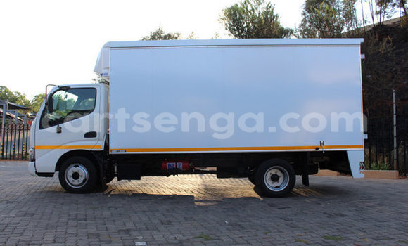 Acheter Occasion Utilitaire Toyota Dyna Blanc à Ezulwini, Hhohho Acheter Occasion Utilitaire Toyota Dyna Blanc à Ezulwini, Hhohho