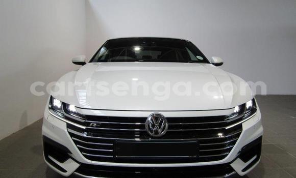 Acheter Occasion Voiture Volkswagen Arteon Blanc à Mbabane, Manzini Acheter Occasion Voiture Volkswagen Arteon Blanc à Mbabane, Manzini
