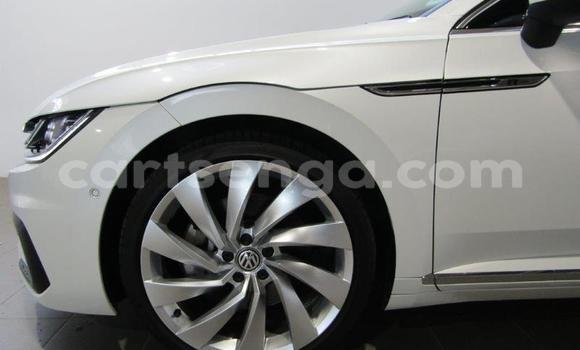 Acheter Occasion Voiture Volkswagen Arteon Blanc à Mbabane, Manzini Acheter Occasion Voiture Volkswagen Arteon Blanc à Mbabane, Manzini