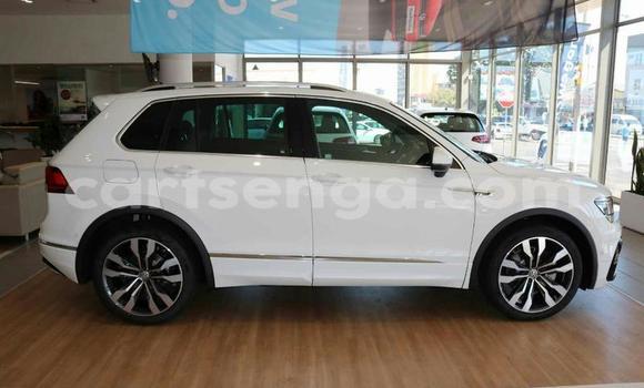 Acheter Occasion Voiture Volkswagen Tiguan Blanc à Mbabane, Manzini Acheter Occasion Voiture Volkswagen Tiguan Blanc à Mbabane, Manzini