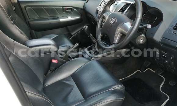 Buy Used Toyota Hilux White Car in Big Bend in Lubombo District Buy Used Toyota Hilux White Car in Big Bend in Lubombo District